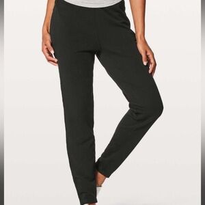 Lululemon Free To Roam 30’ Sweatpants Jogger Black Size 2